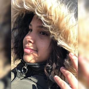 Meet your Posher, Manuela